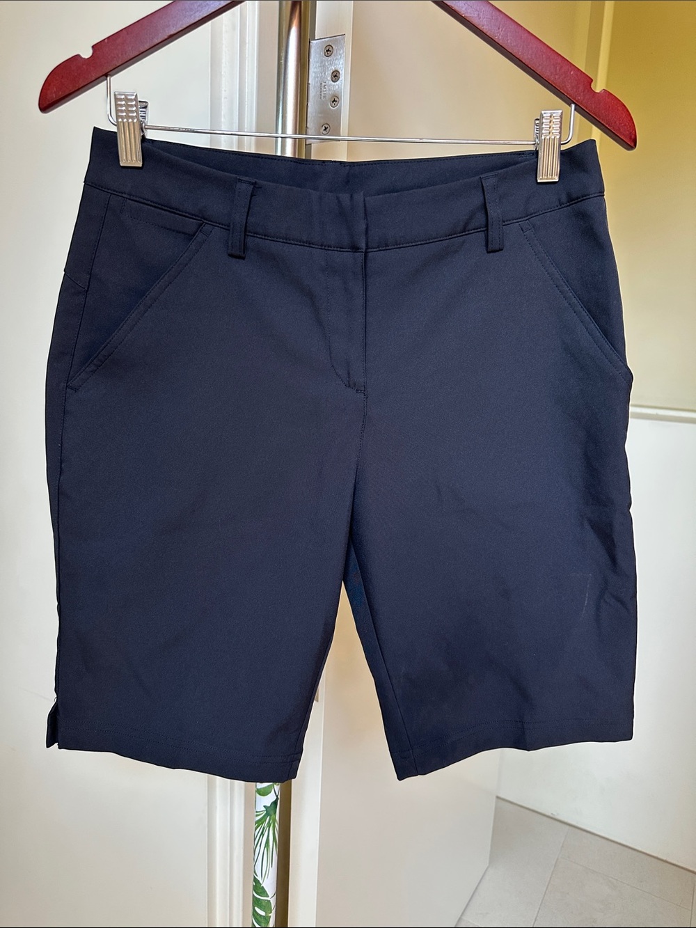 Black Puma Women's Bermuda Shorts Size 4